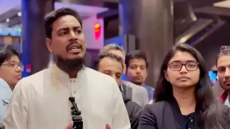 বিমানবন্দরে আখতার-জারার সংবাদ সম্মেলন বর্জন সাংবাদিকদের