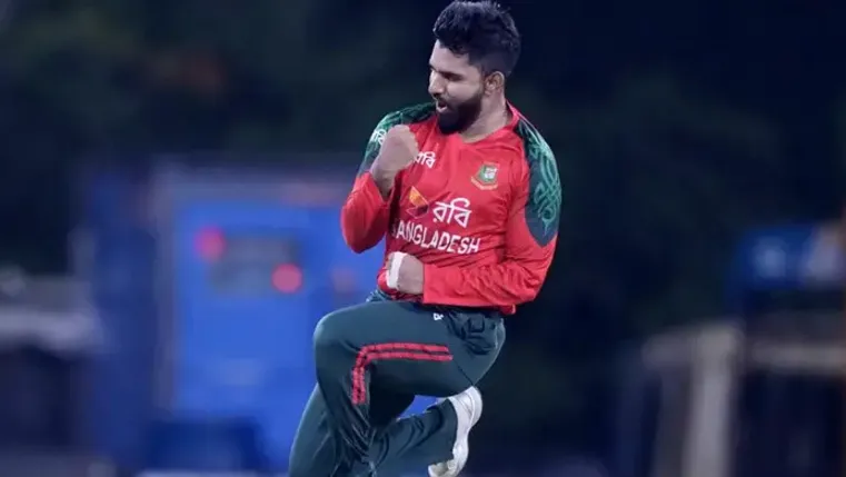 অবশেষে তৃতীয় টি-টোয়েন্টির স্কোয়াডে শামীম