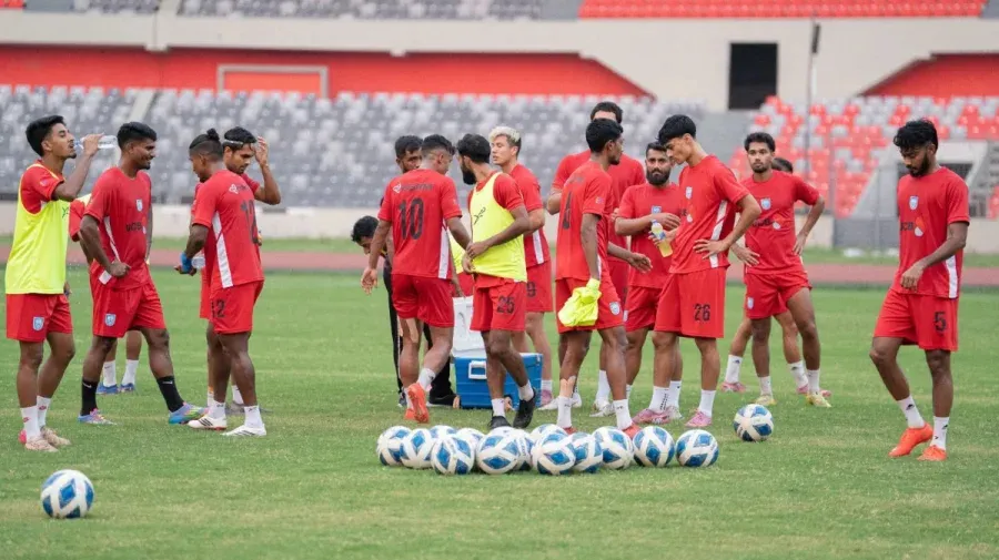হামজাকে ছাড়াই লড়াইয়ের প্রস্তুতি লাল-সবুজের